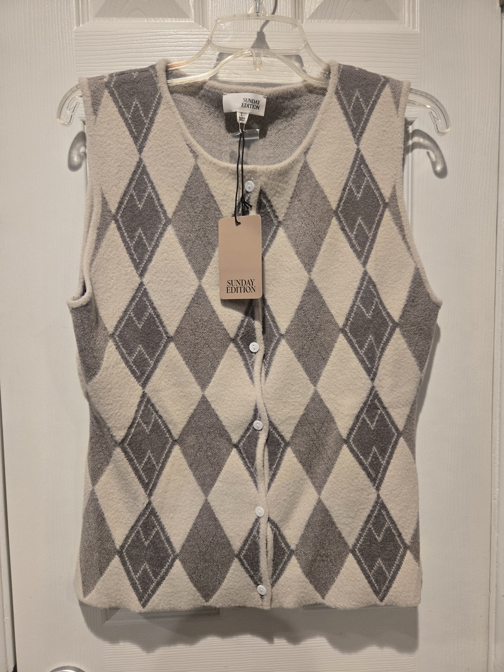 Sunday Edition Cream Gray Preppy Argyle Button-front Knit Vest Ribbed Scoop Neck